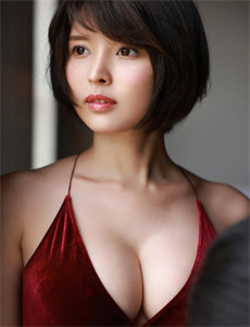 《韩国女主奶大的三级》