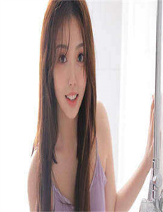 《从后面挺进女警体内》