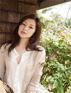 《何超盈未婚夫》